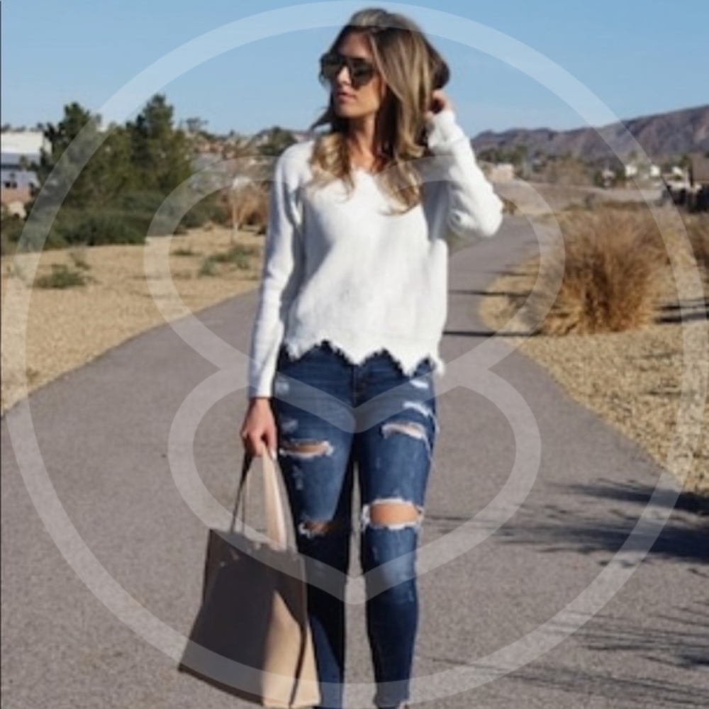 CHARLA Distressed Low Back Sweater    - Picture 4 of 6